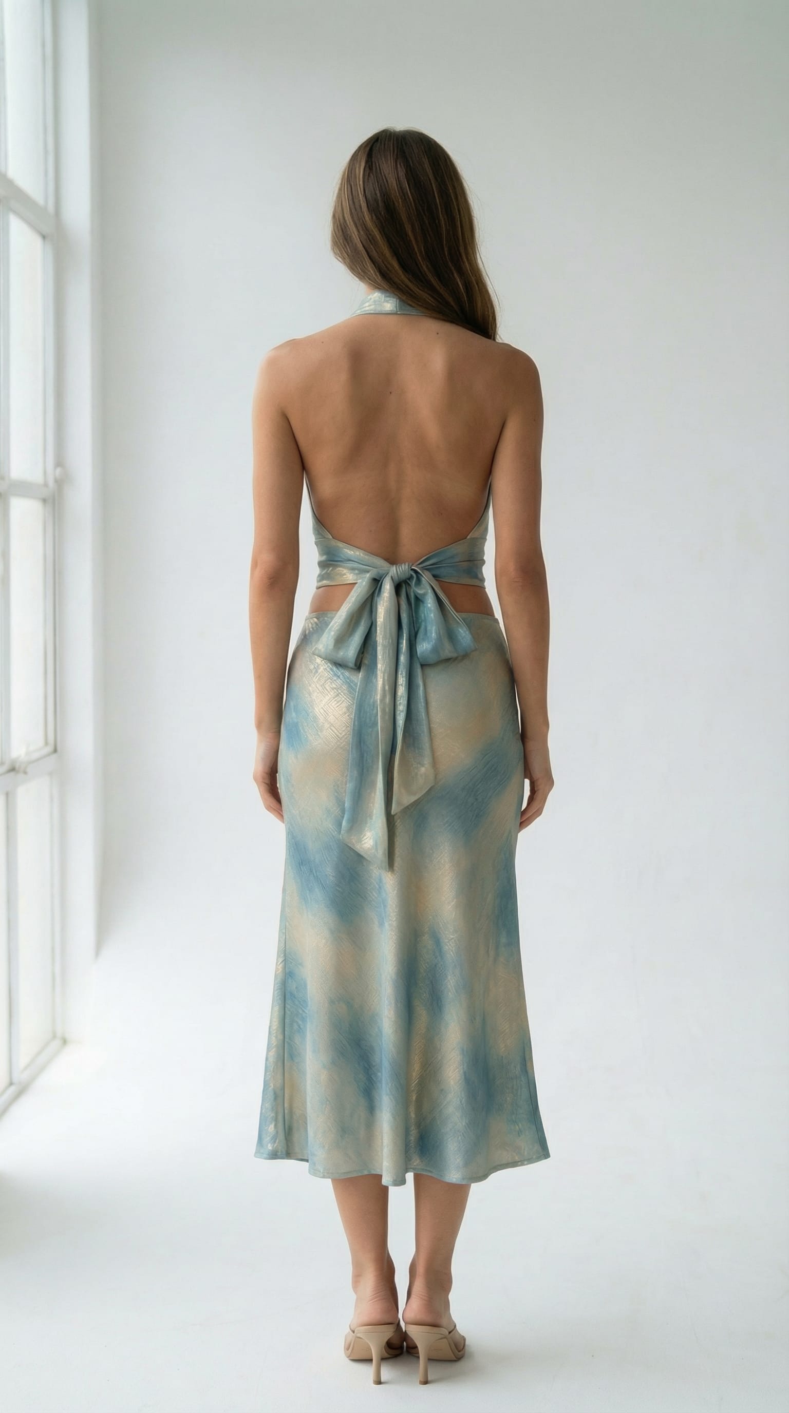 ÉLAN SKIRT | AQUA - Love McNicoll