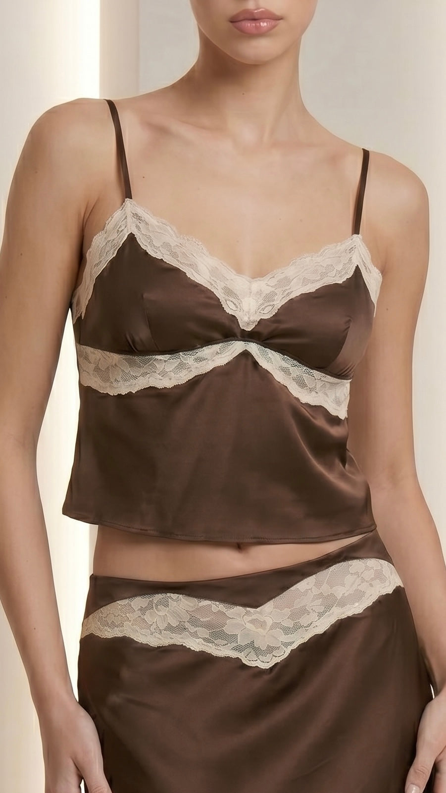 LOLA CAMI TOP - Love McNicoll